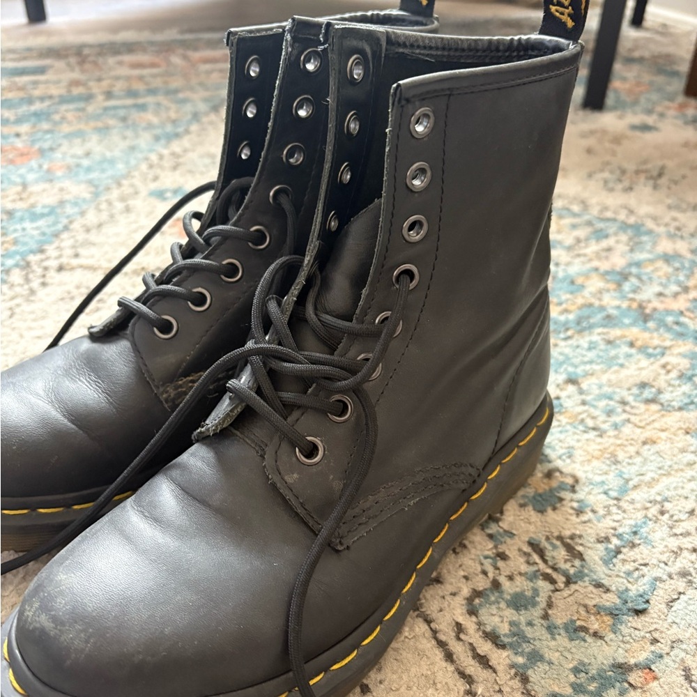 Dr. Martens Black 1460 SMOOTH LEATHER LACE UP BOOTS